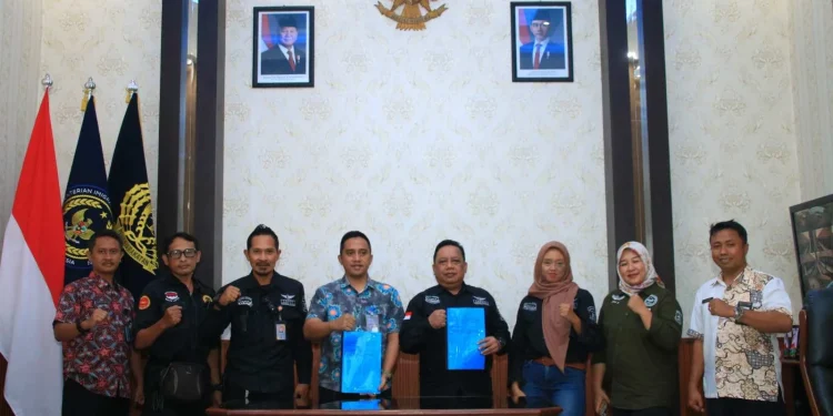 Gandeng IPWL LRPPN- BI Lapas Banyuwangi Berikan Pembinaan Terhadap Warga Binaan