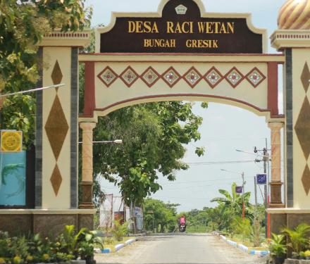 Shodiqin, Sosok Kepada Desa Yang Selalu Berbaur Dengan Masyarakat