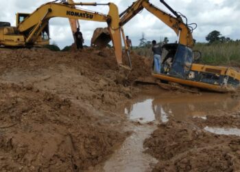 Perusahaan Cucian Pasir Silika di Desa Ngujuran, Tuban Diduga Gunakan BBM Subsidi