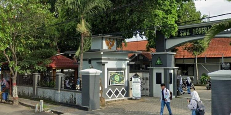 Bak Preman Pasar, Pihak SMAN 2 Kota Mojokerto Usir Wartawan Saat Hendak Dikonfirmasi