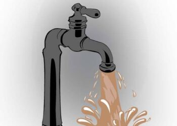 Warga Pandanagung, Soko, Tuban Mengeluh….! Air PDAM Kotor dan Airnya Berwarna Kecoklatan.